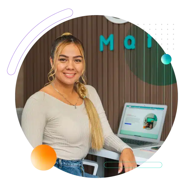 Más de 6 Años de Experiencia